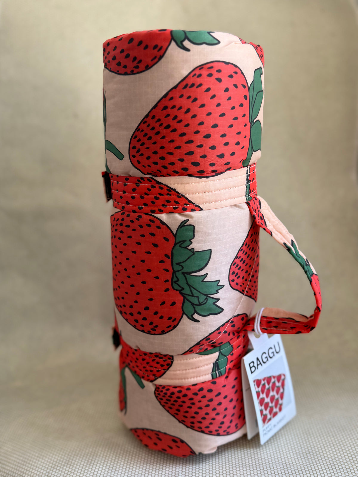 Baggu Puffy Picnic Blanket-Strawberry