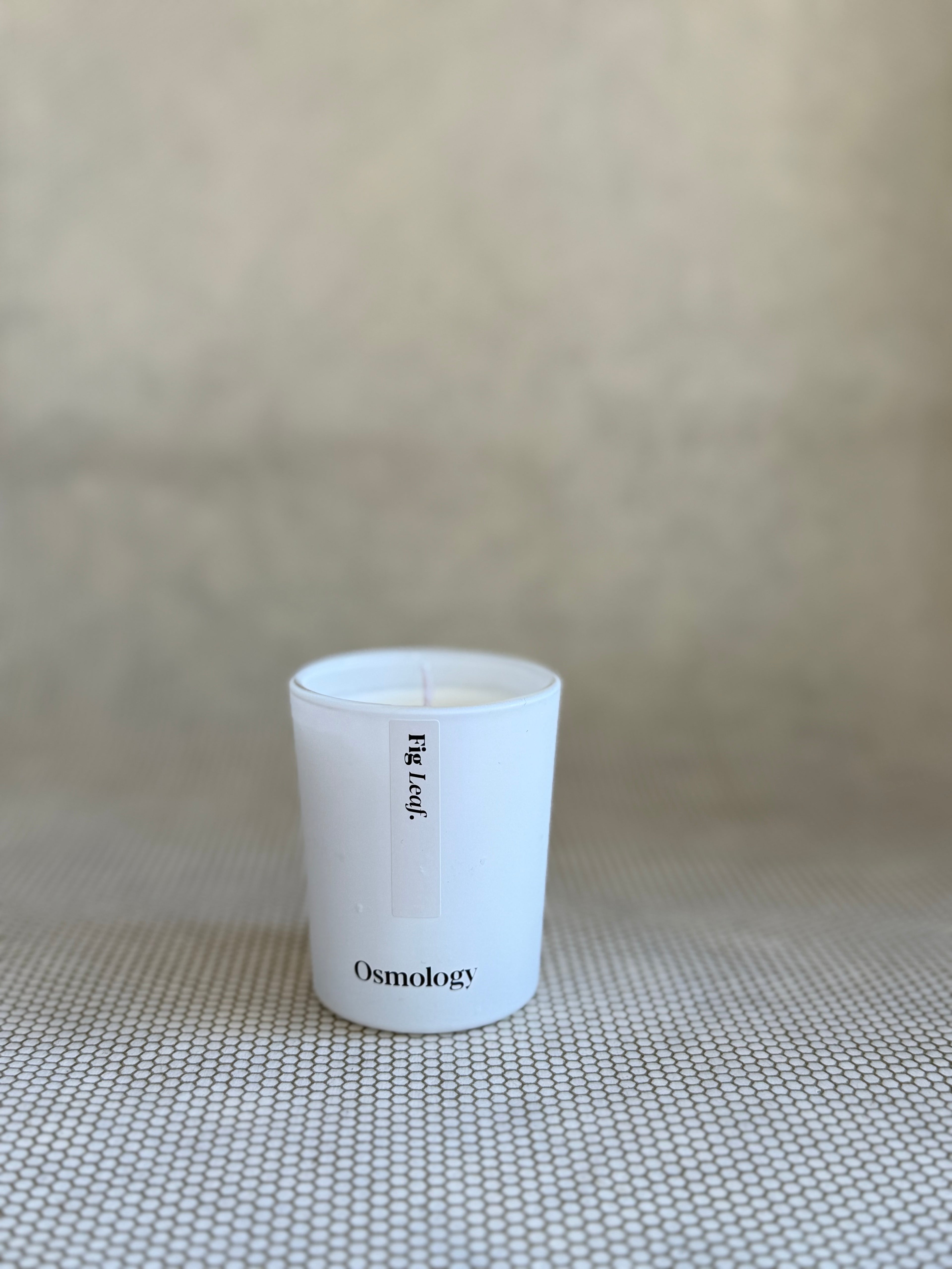 osmology fig leaf votive cande. 
100% Plant-Based Wax, Vegan, Cruelty-free Paraben-free Sulphate-free Phthalate-free Silicone-free.
2.8 oz