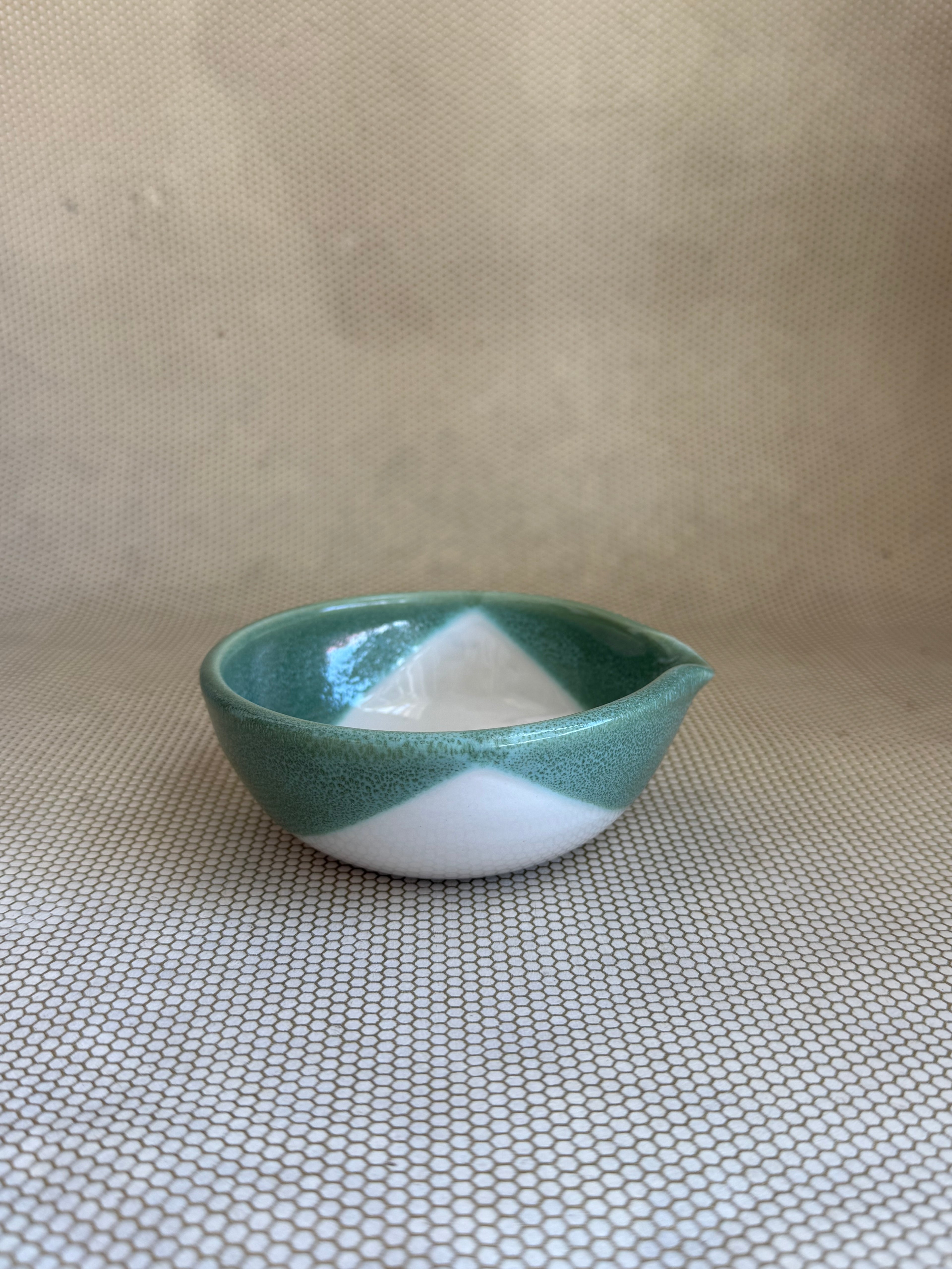 Fhar Ceramics - garlic grater dish