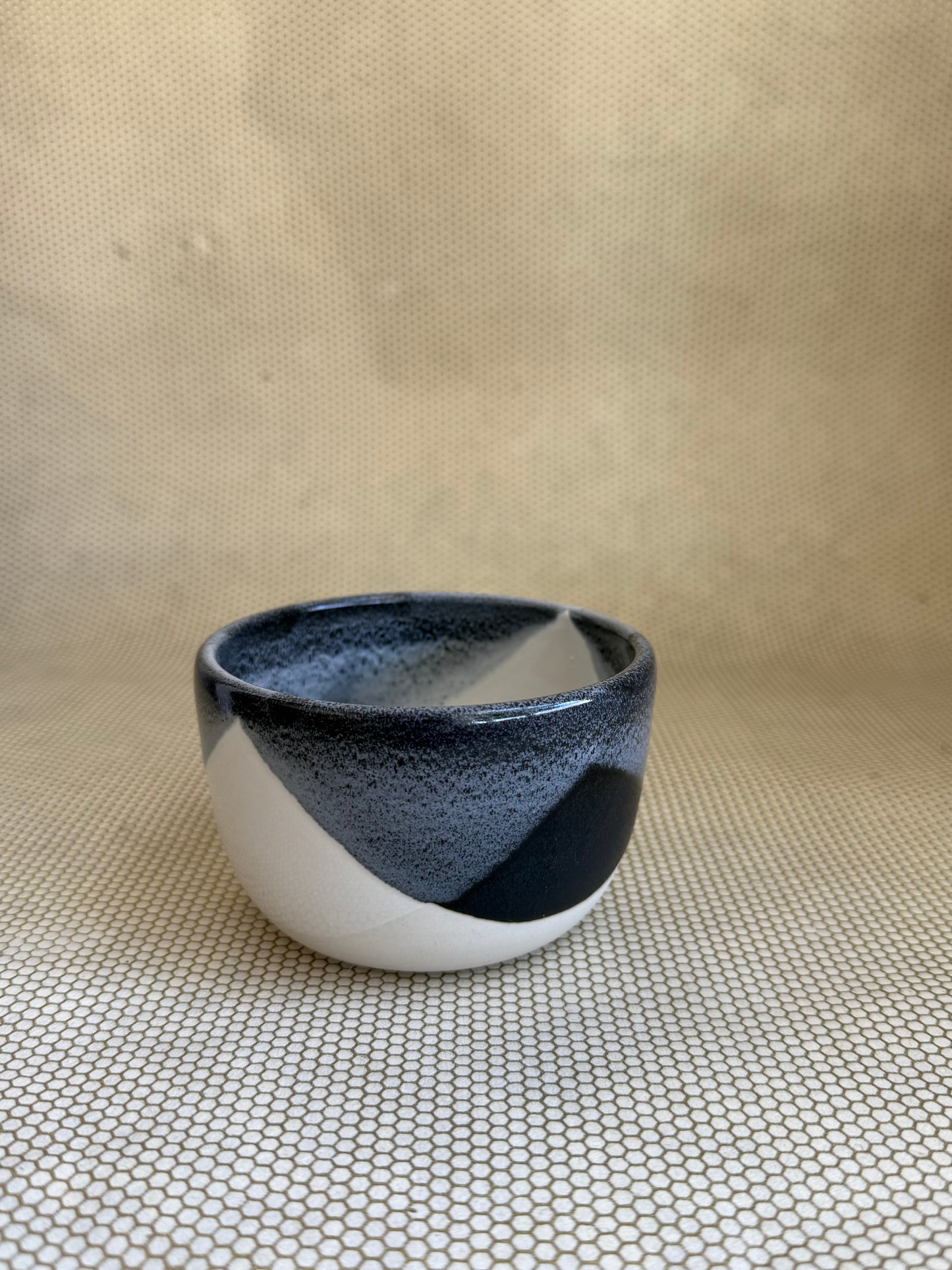 Fhar Ceramics - salt cellar black
