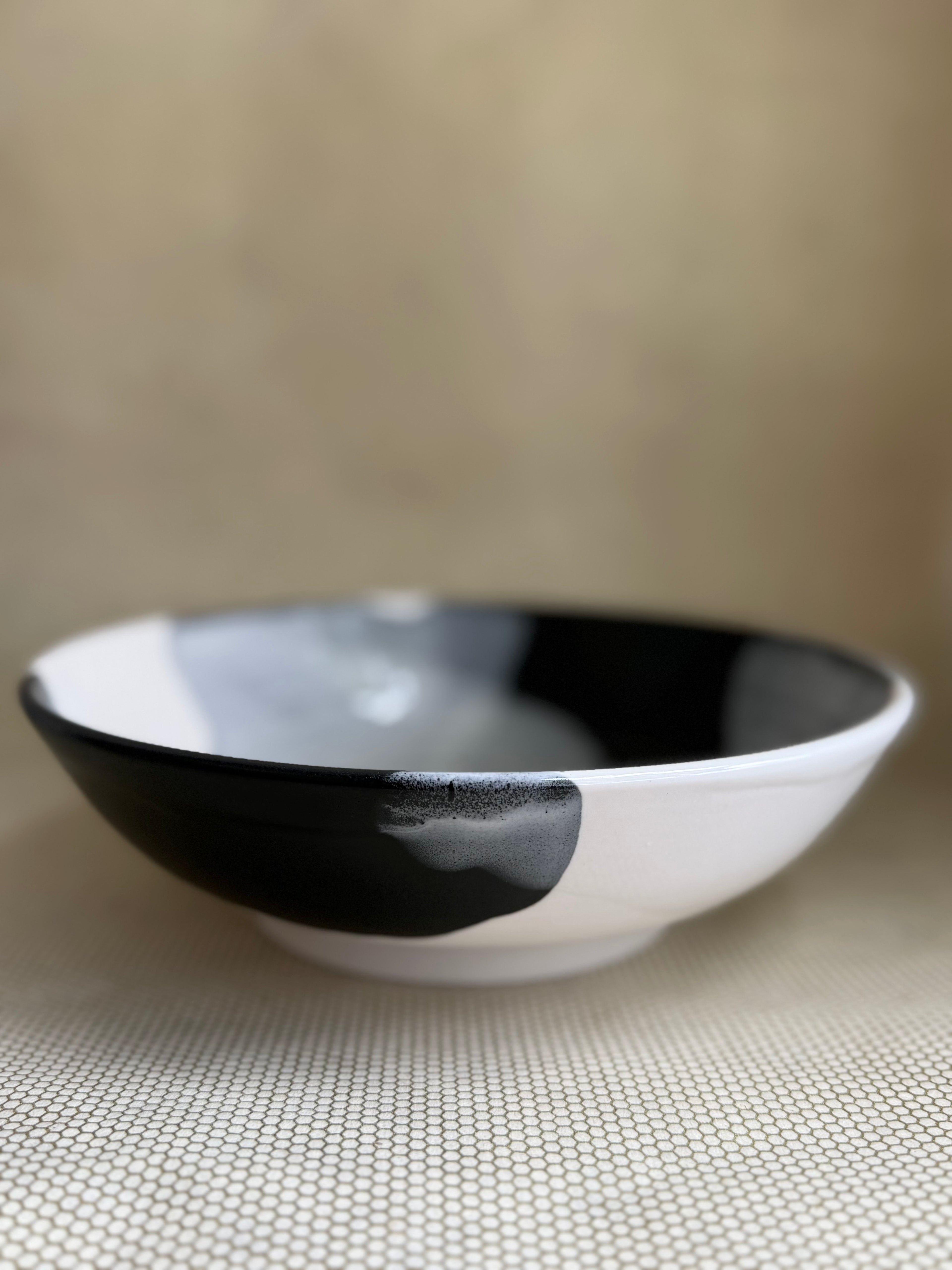 Fhar Ceramics - porcelain serving bowl black and white